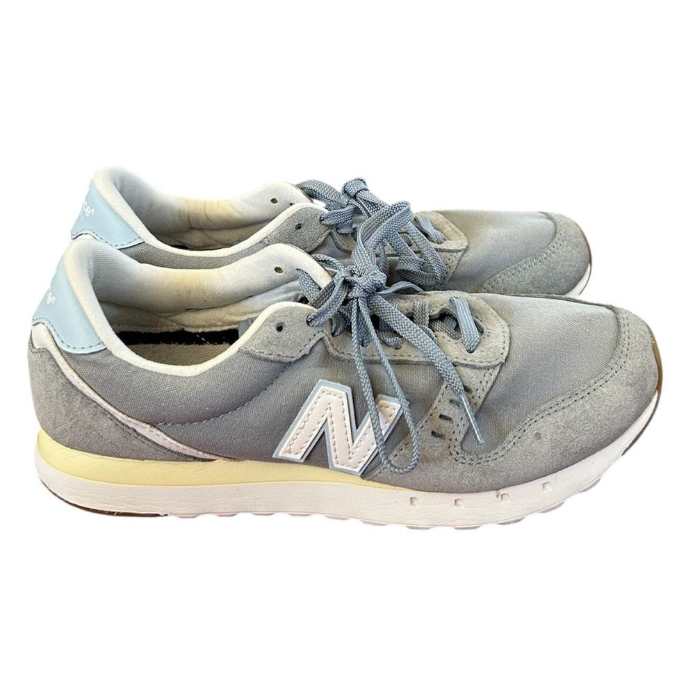 New Balance | Women’s Light Gray/Blue Suede/Canvas 311 Running Sneakers, size 9